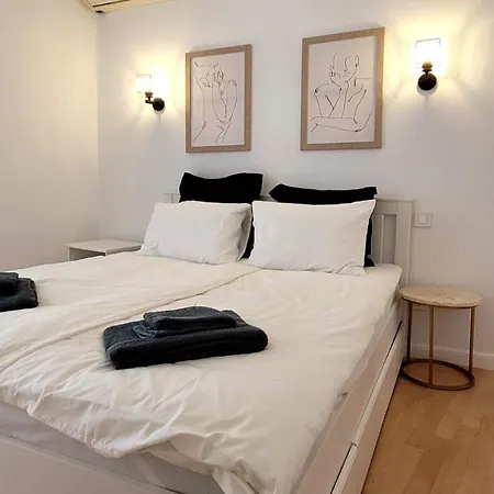 Appartement Newly Renovated 3-rooms In The Heart Of Old Cannes, Up To 6 Persons Cannes